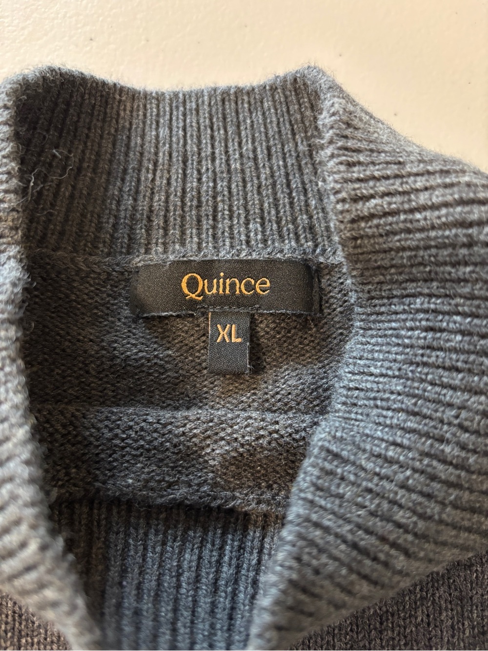 Quince Mockneck Sweater Size XL 100% Organic Cotton Charcoal Grey Quiet Luxury - Picture 6 of 8